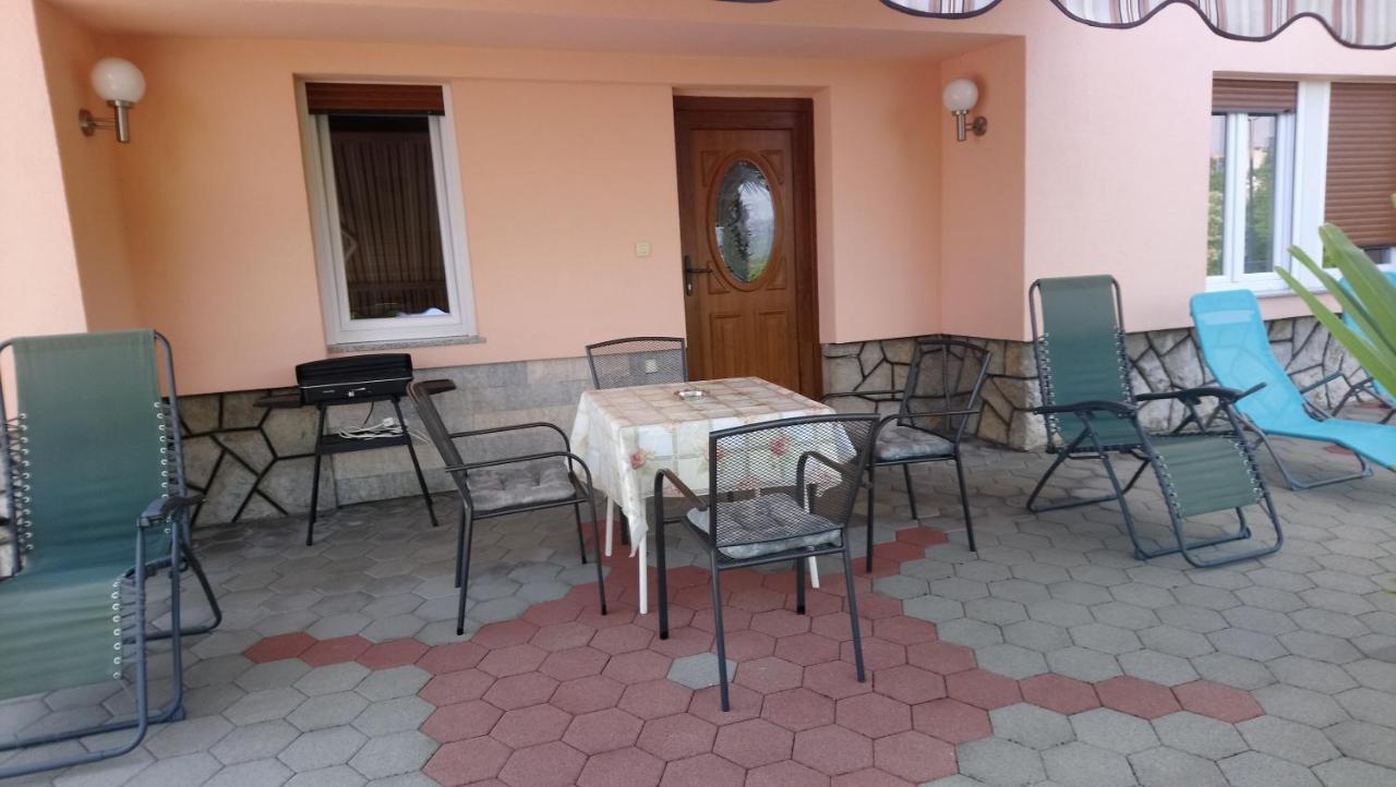 Apartment Valentina Opatija Exteriör bild