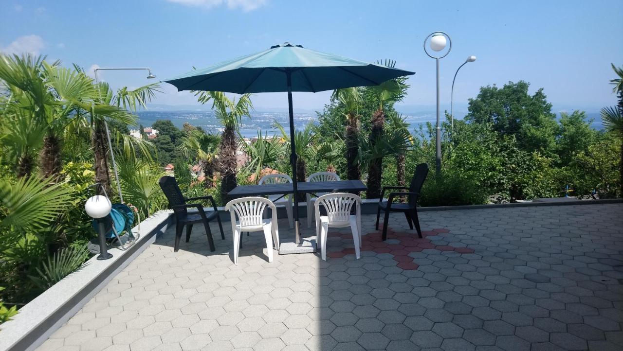 Apartment Valentina Opatija Exteriör bild