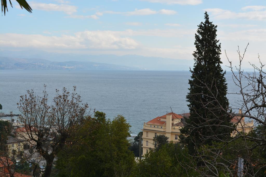 Apartment Valentina Opatija Exteriör bild