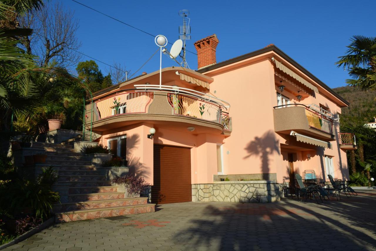 Apartment Valentina Opatija Exteriör bild
